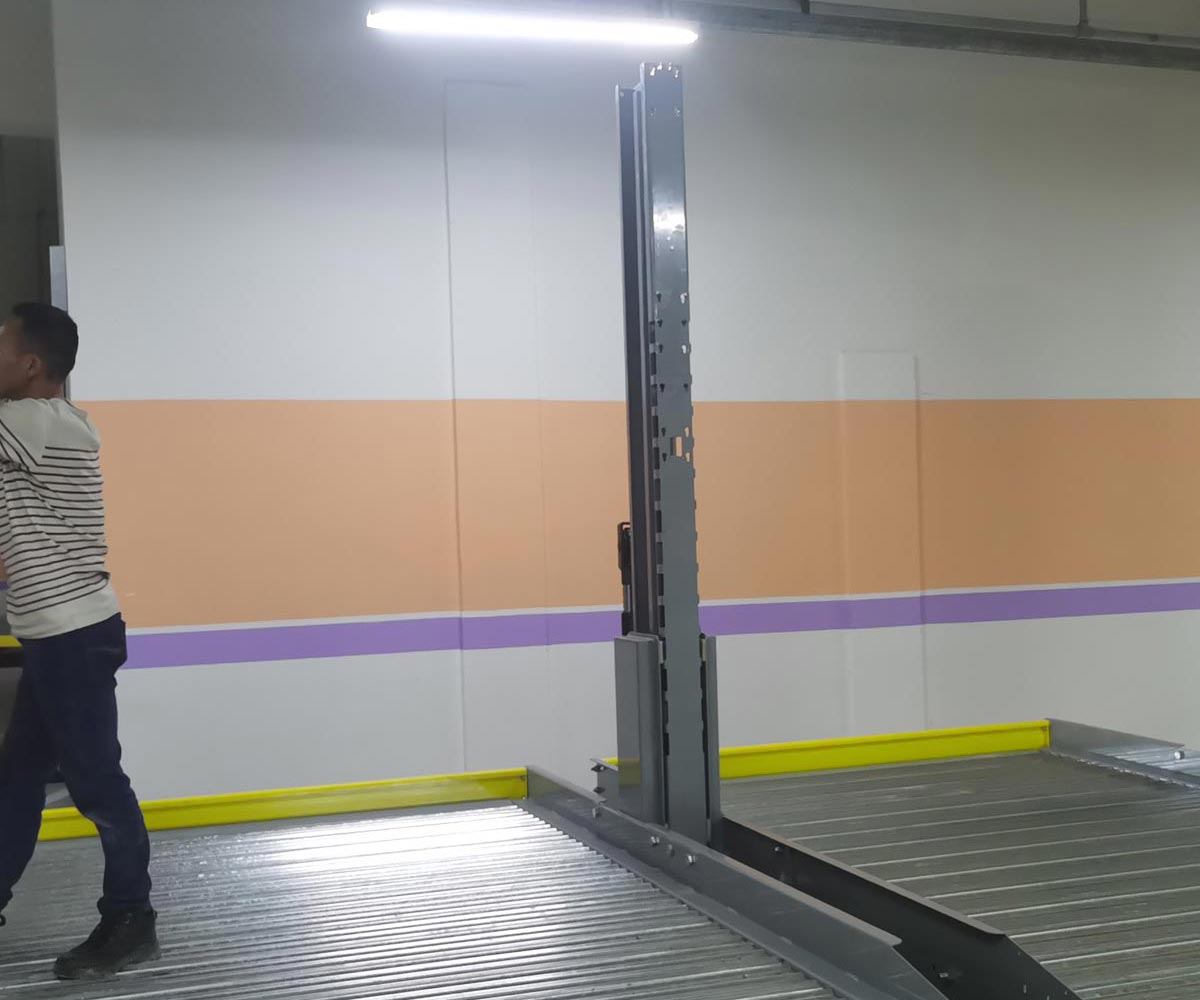 江油市升降橫移式機械式立體停車設(shè)備二手